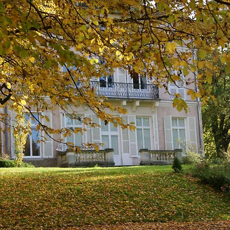 Nocleg ze śniadaniem Le Chateau De La Vierge Bures-sur-Yvette