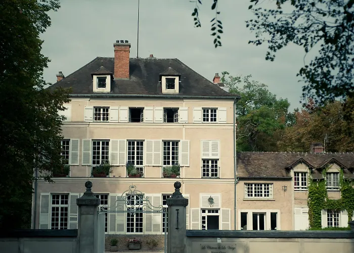 Nocleg ze śniadaniem Le Chateau De La Vierge 3*