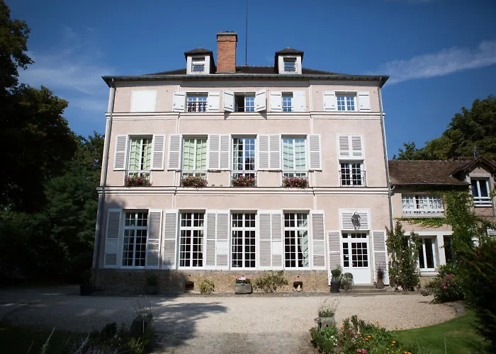 Nocleg ze śniadaniem Le Chateau De La Vierge 3*