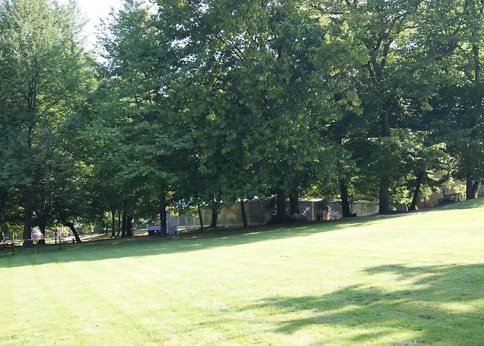 Le Chateau De La Vierge 3* Бюр-Сюр-Ивет