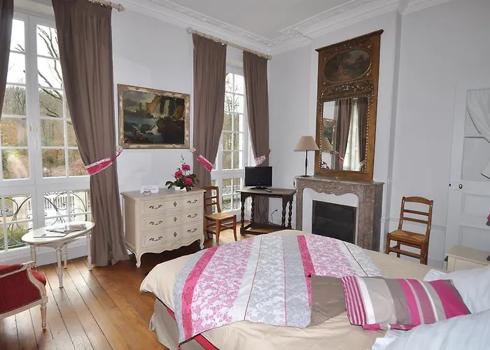 Nocleg ze śniadaniem Le Chateau De La Vierge 3*